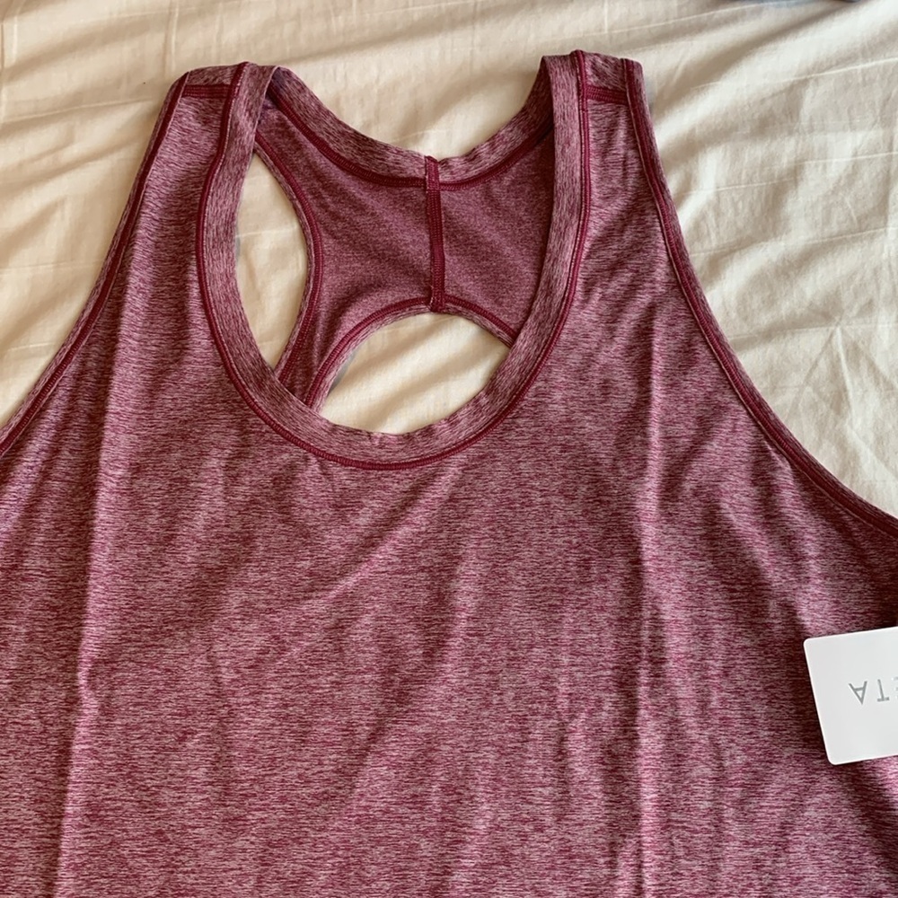 New! Athleta Nitro Tank Heather Berry 2X Keyhole Back 657788 Workout CrossFit - Picture 4 of 8